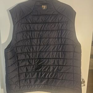 Johnnie-O Quilted Puffer Vest – Wake Navy – Style JMVT1170 – Men’s XXL Fit